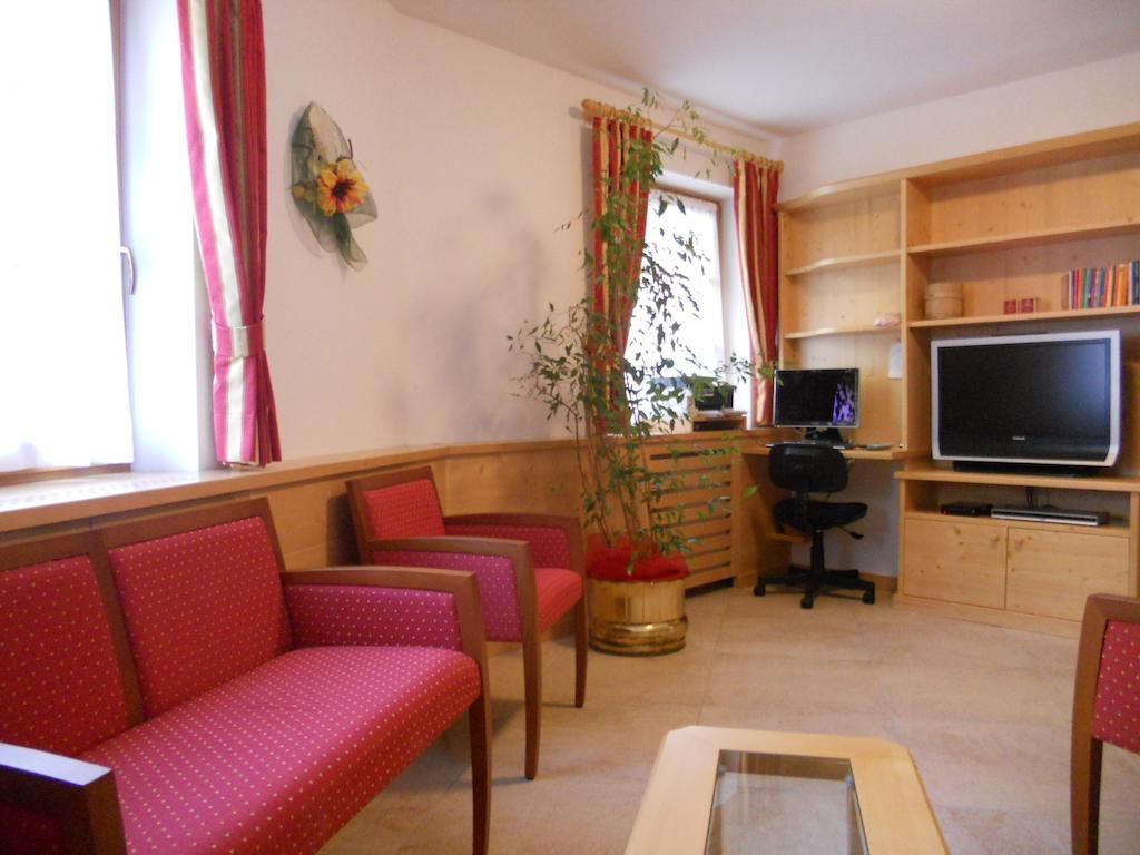 Residence Garni Manuela Cavalese Kamer foto